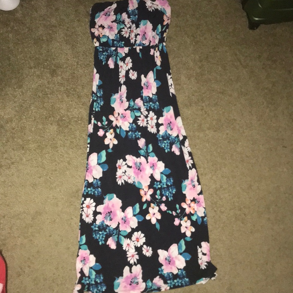 Strapless dress